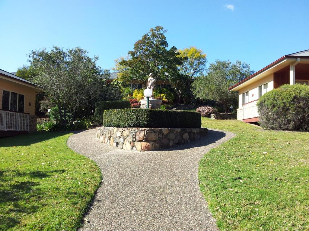 Robyn'S Nest Lakeside Resort Merimbula Bagian luar foto